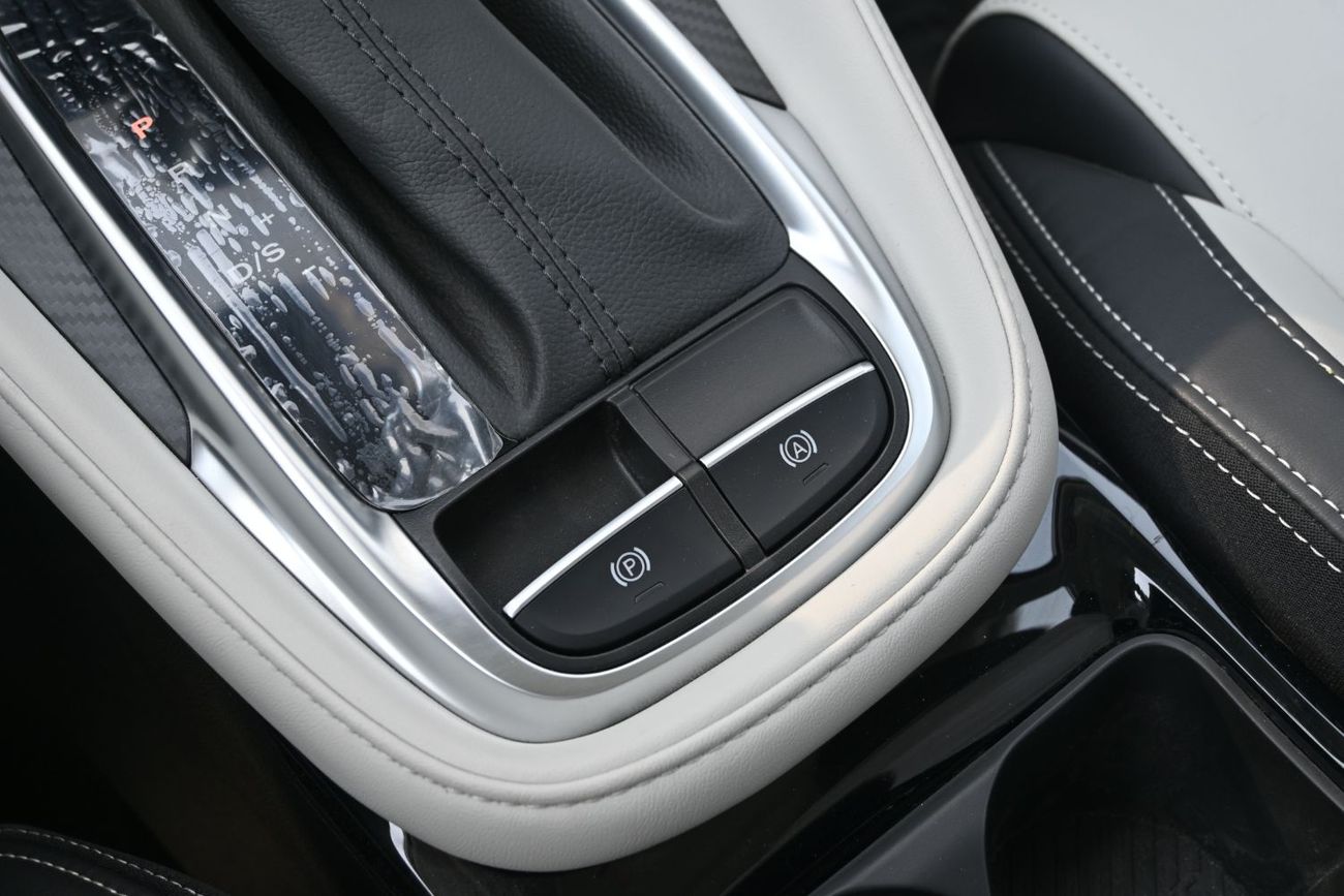 MG ZS MG ZS 1.5L Petrol Full Option Model 2025, Color White