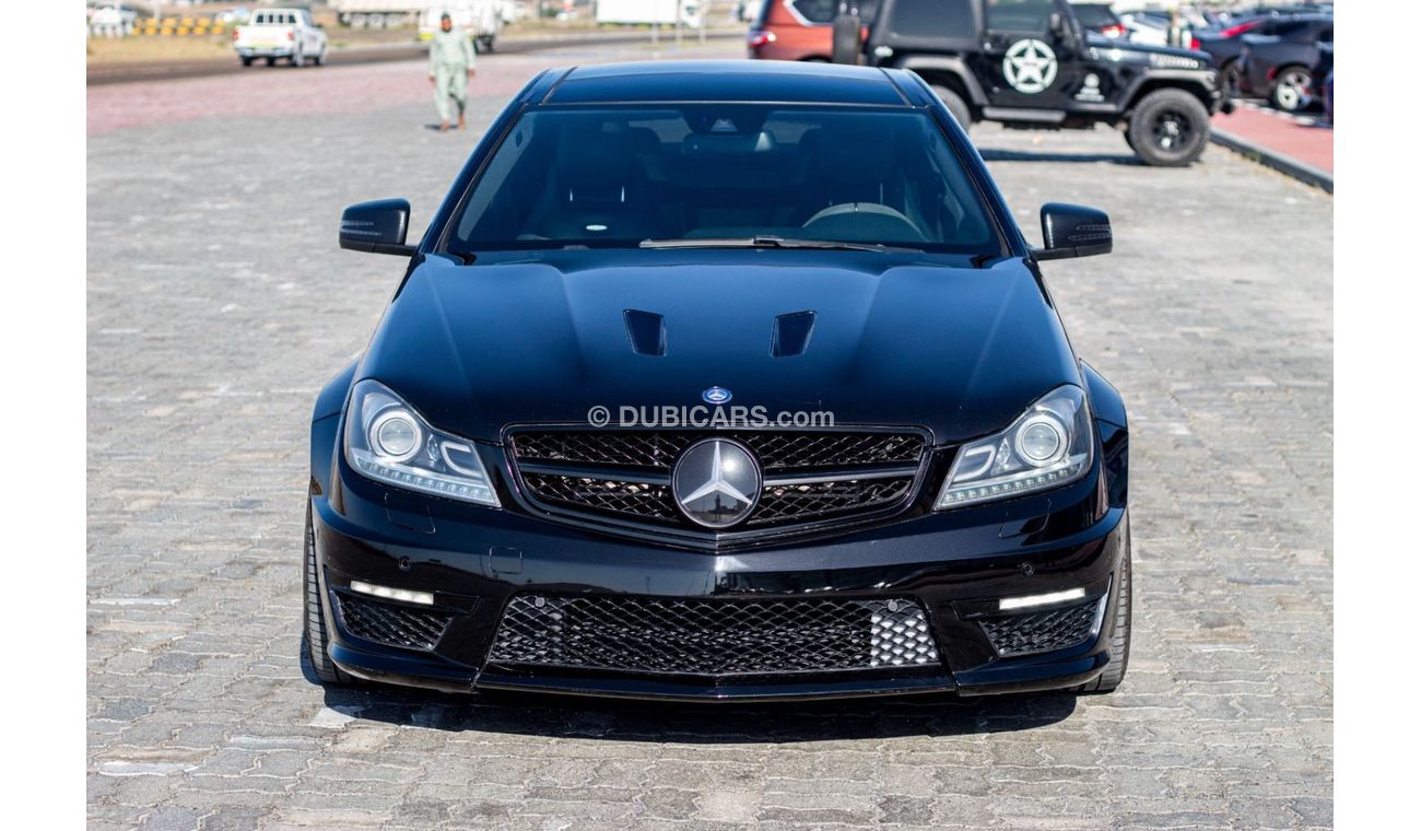 مرسيدس بنز C 63 AMG ايديشن