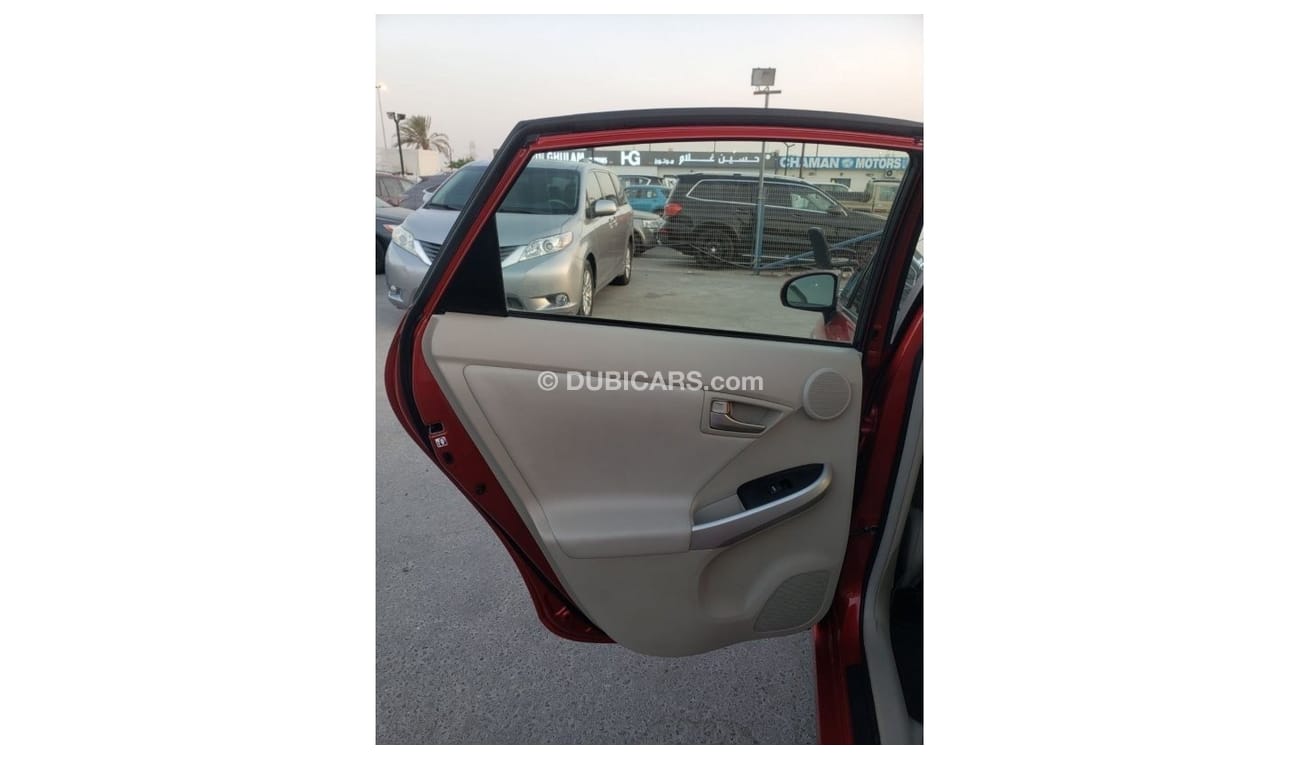 تويوتا برياس 1.8L hybrid  2014