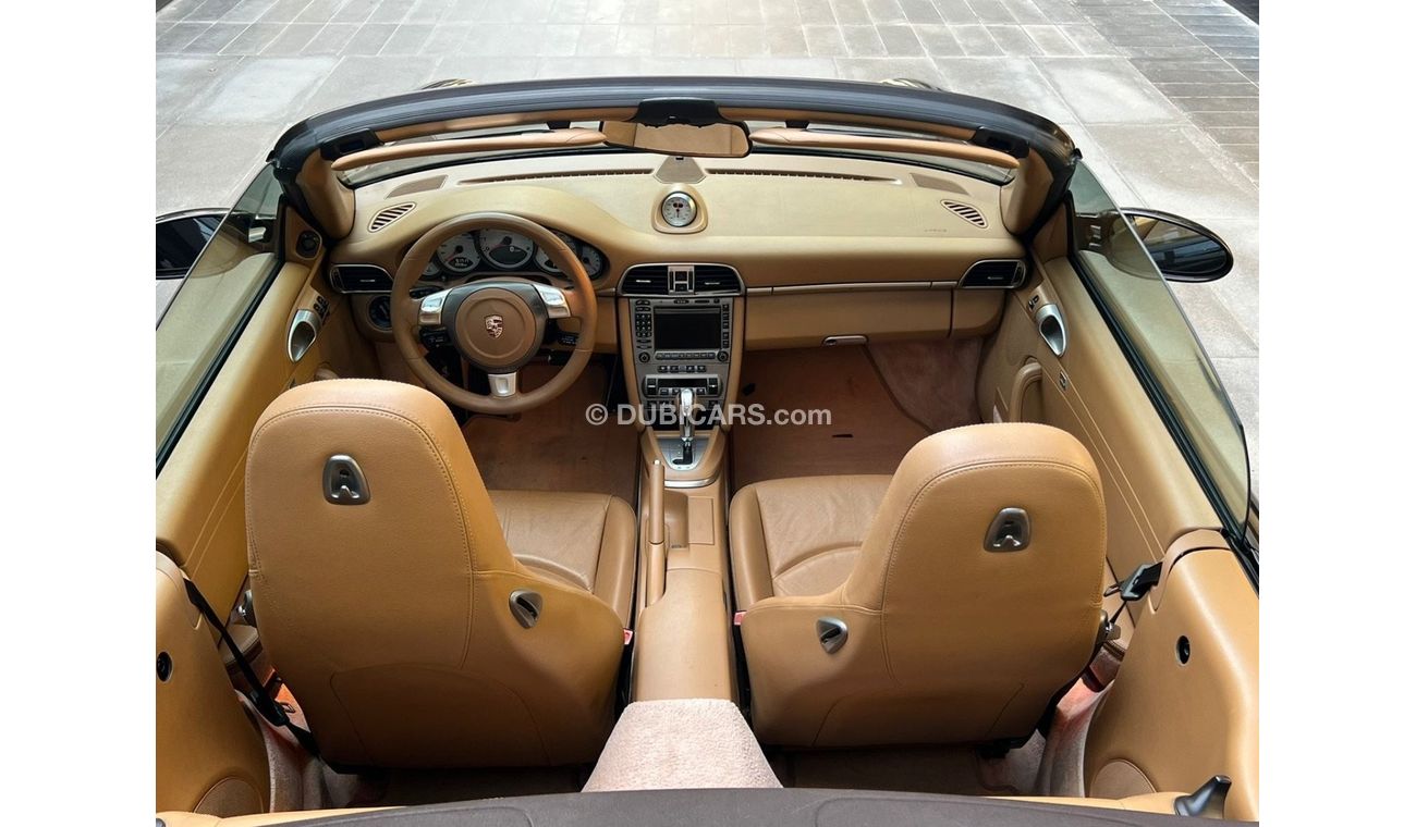 Porsche Carrera GT Porsche Carrera 4S Cabriolet.GCC