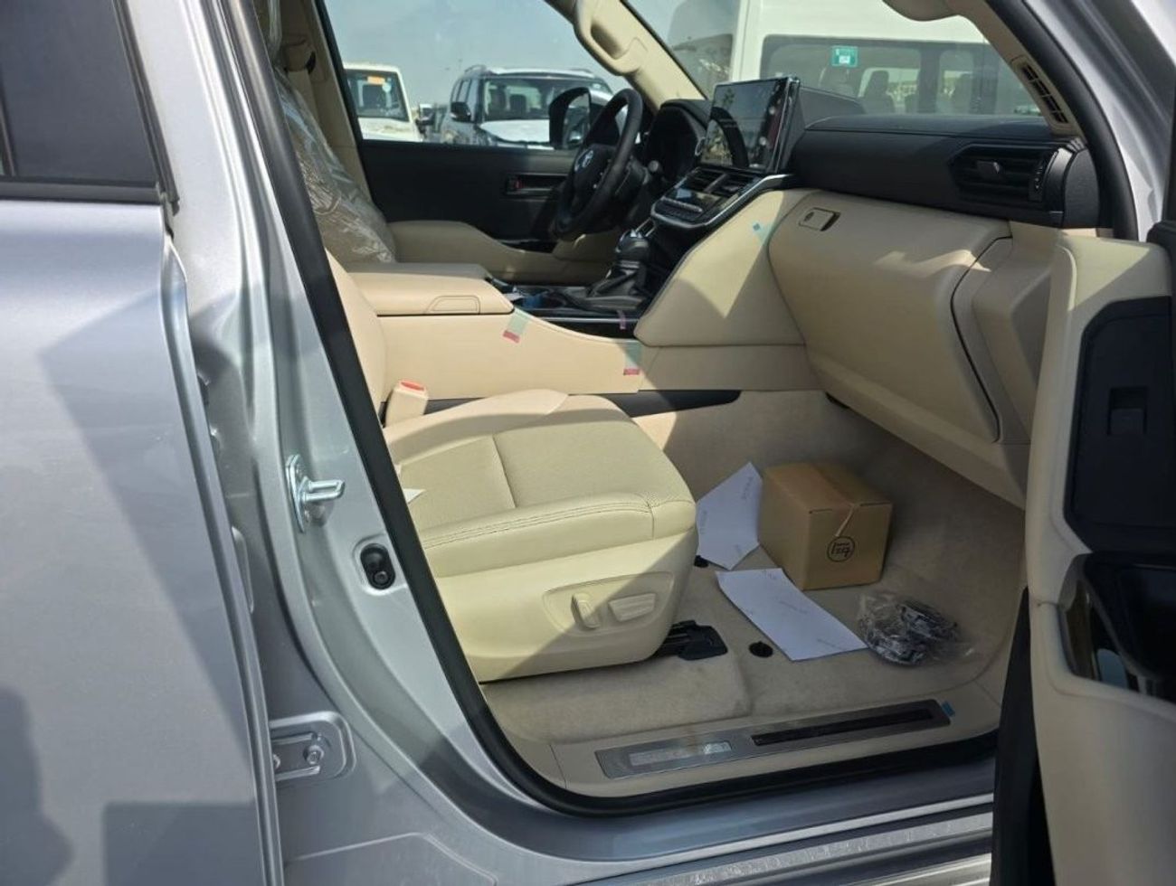 Toyota Land Cruiser 4.0L PETROL GXR 2024 GCC