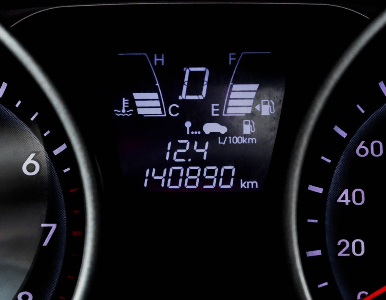 Hyundai Tucson SE 2.0L AWD Hyundai Tucson 2.0L 4WD 2015 GCC accident-free in excellent condition