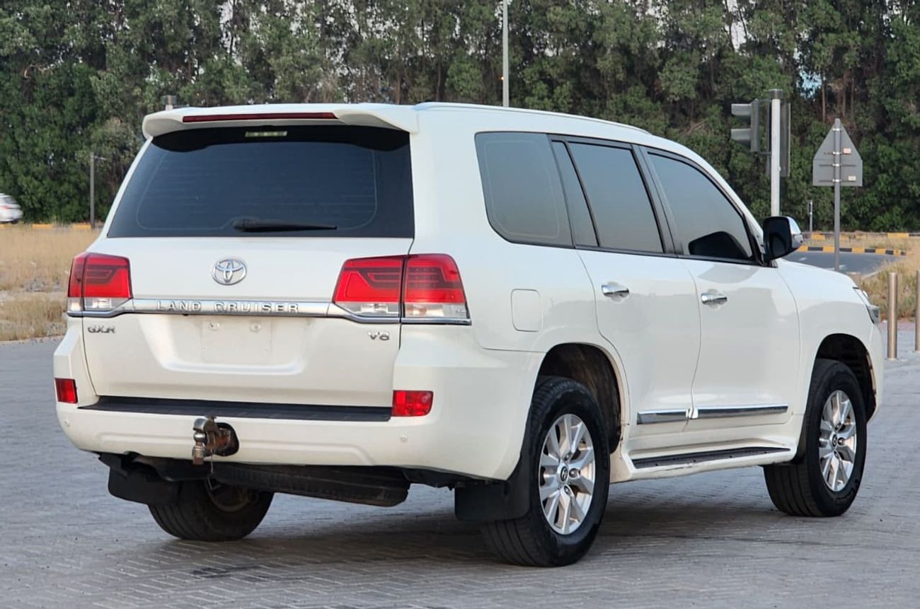 Toyota Land Cruiser GXR .DIESEL FULL OPTION