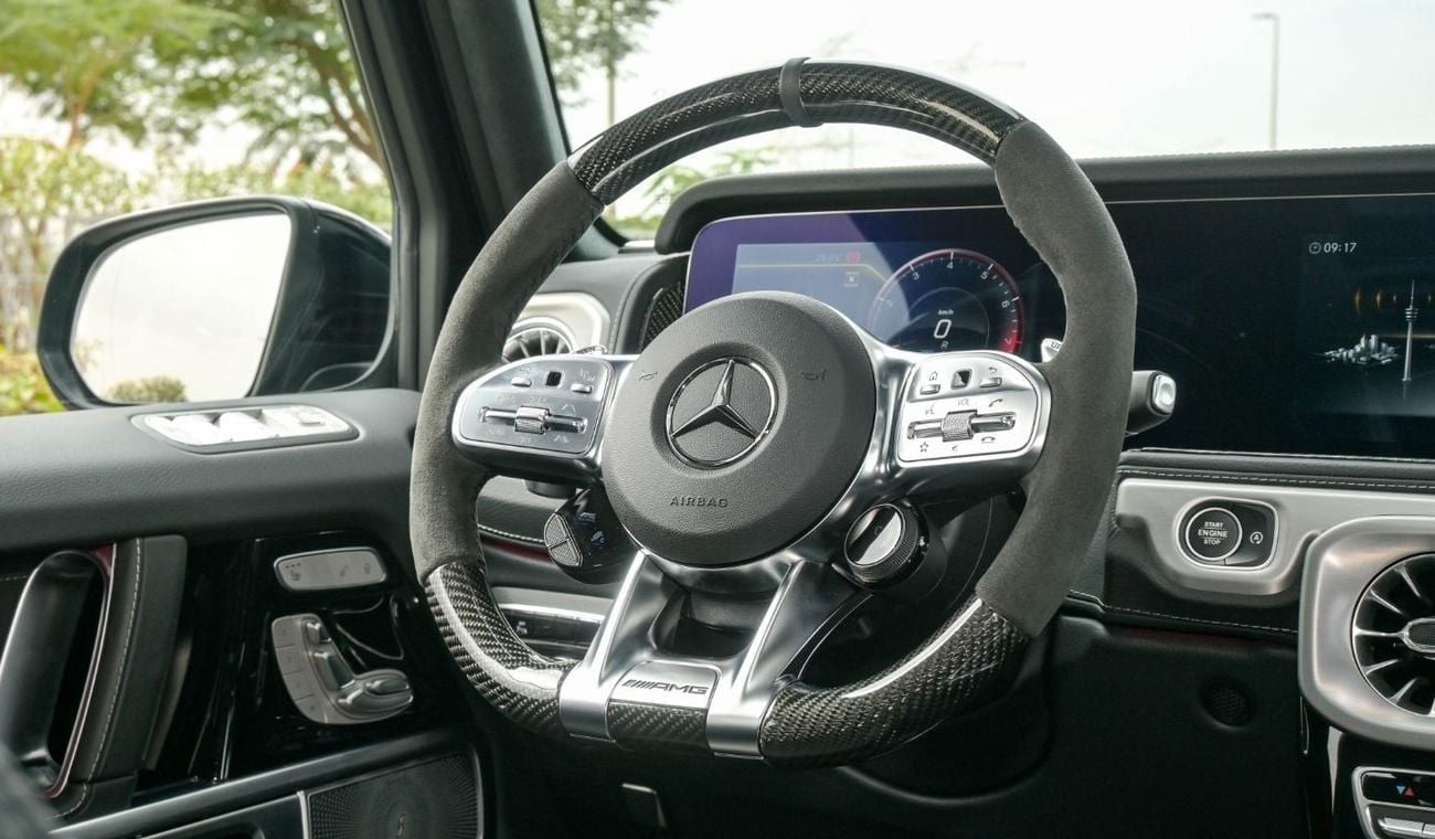 Mercedes-Benz G 63 AMG Mercedes G63 AMG - Special Color Emerald Green - Carbon Fiber - Rear Entertainment System - 2024
