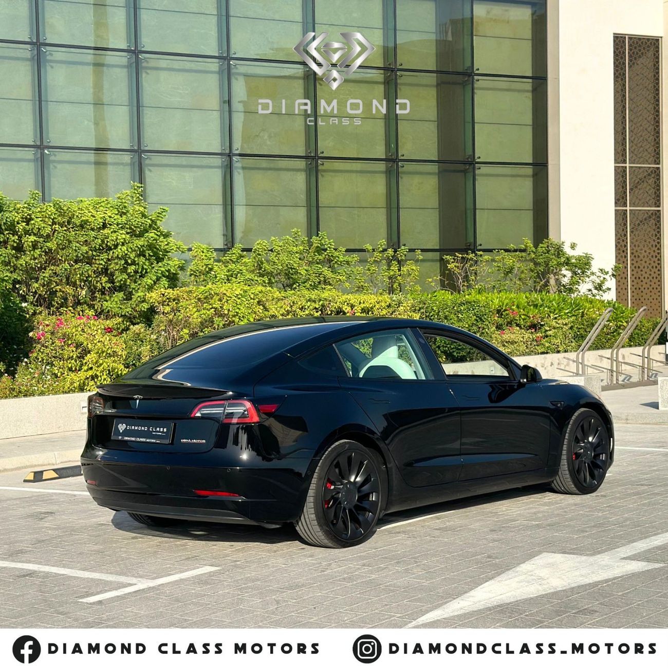 Tesla Model 3 Tesla Model 3 Performance  Full Self-Driving  White Interior  Auto Pilot  Dual Motor  2022 GCC Under