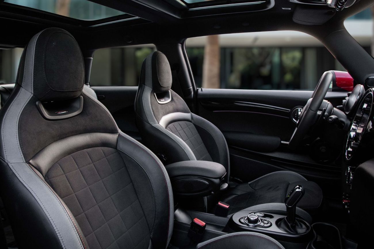 Mini John Cooper Works 2,370 P.M  | 0% Downpayment |  Mini John Cooper Works | AGENCY WAR!