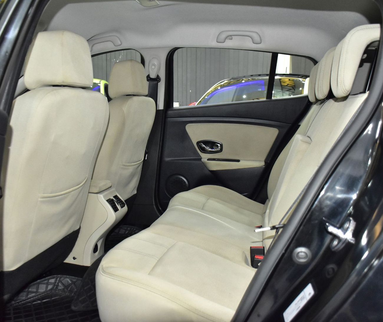 رينو ميجان EXCELLENT DEAL for our Renault Megane ( 2015 Model ) in Black Color GCC Specs