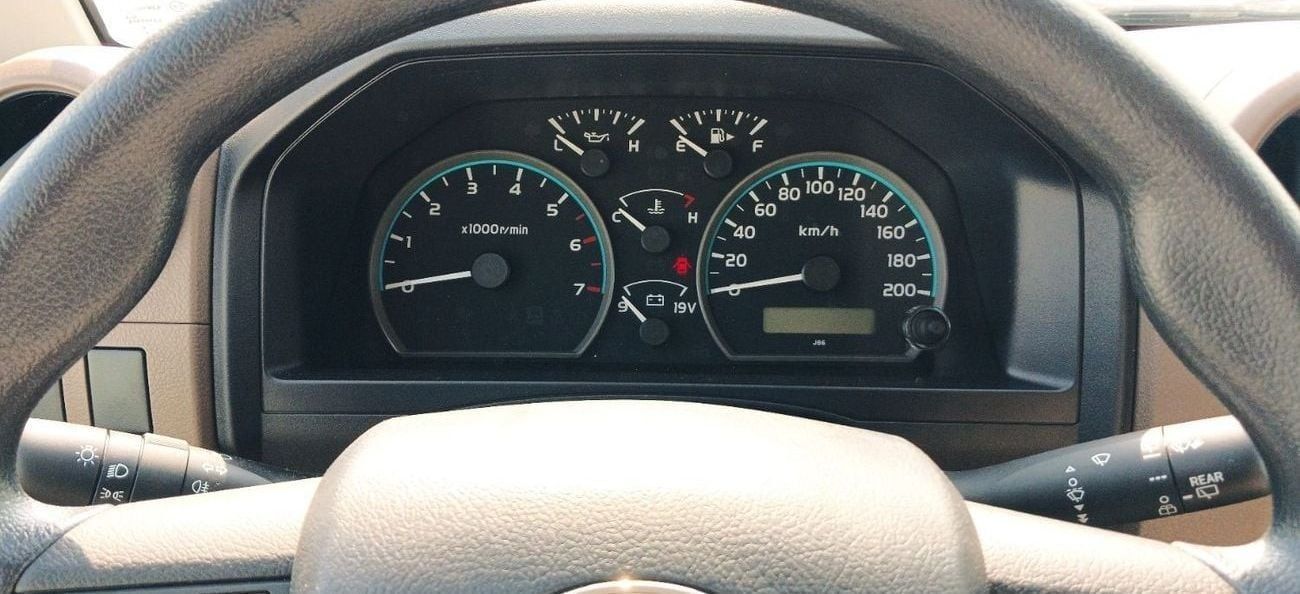 Toyota Land Cruiser 70 HT VXR Toyota Land Cruiser HardTop 76 5-DOORS 4.0L Petrol 2026YM
