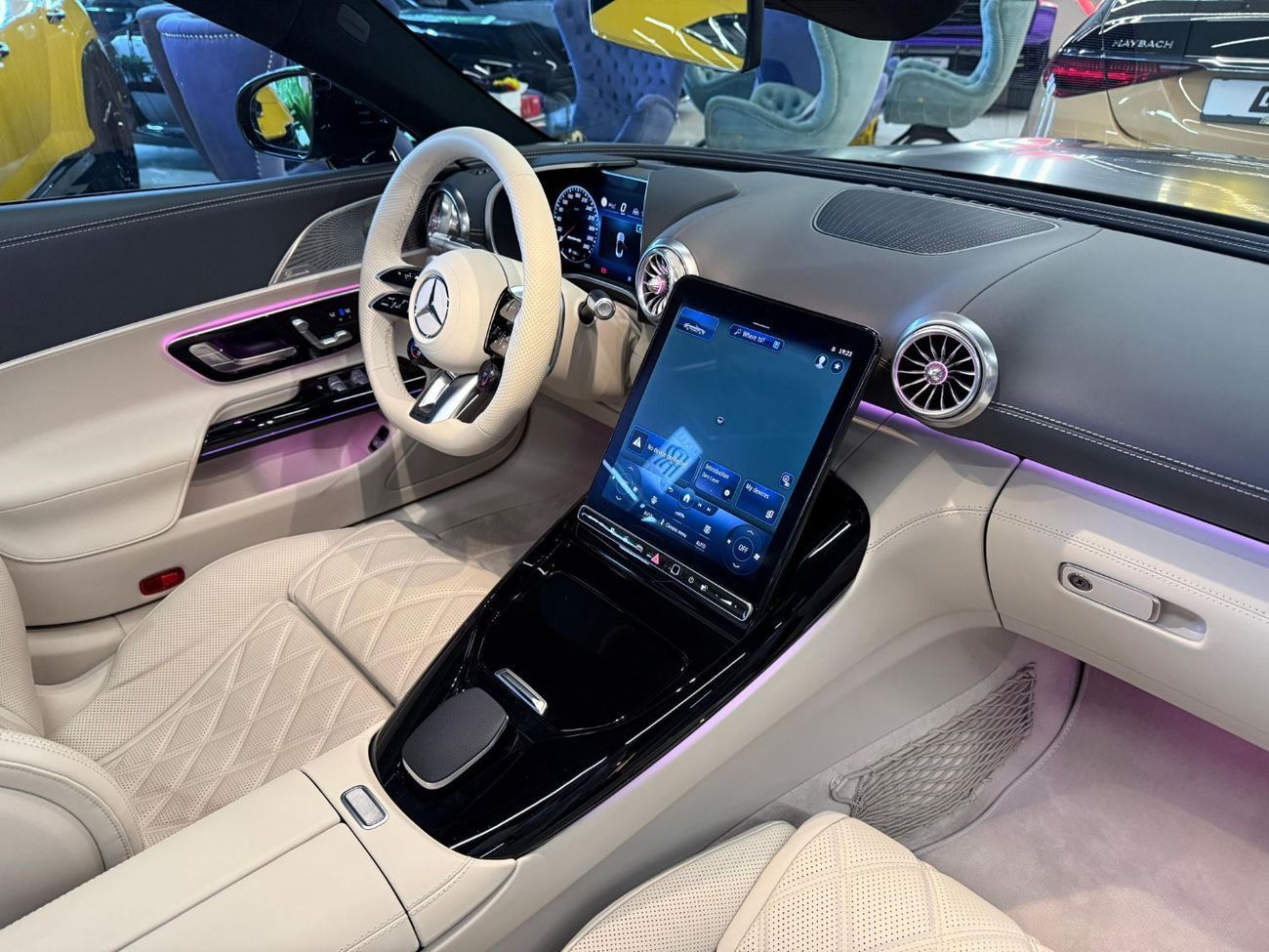 مرسيدس بنز SL 63 AMG Roadster SE Performance 2023 SL63 AMG -3 Years Warranty and Service Contract from Dealership - Mint