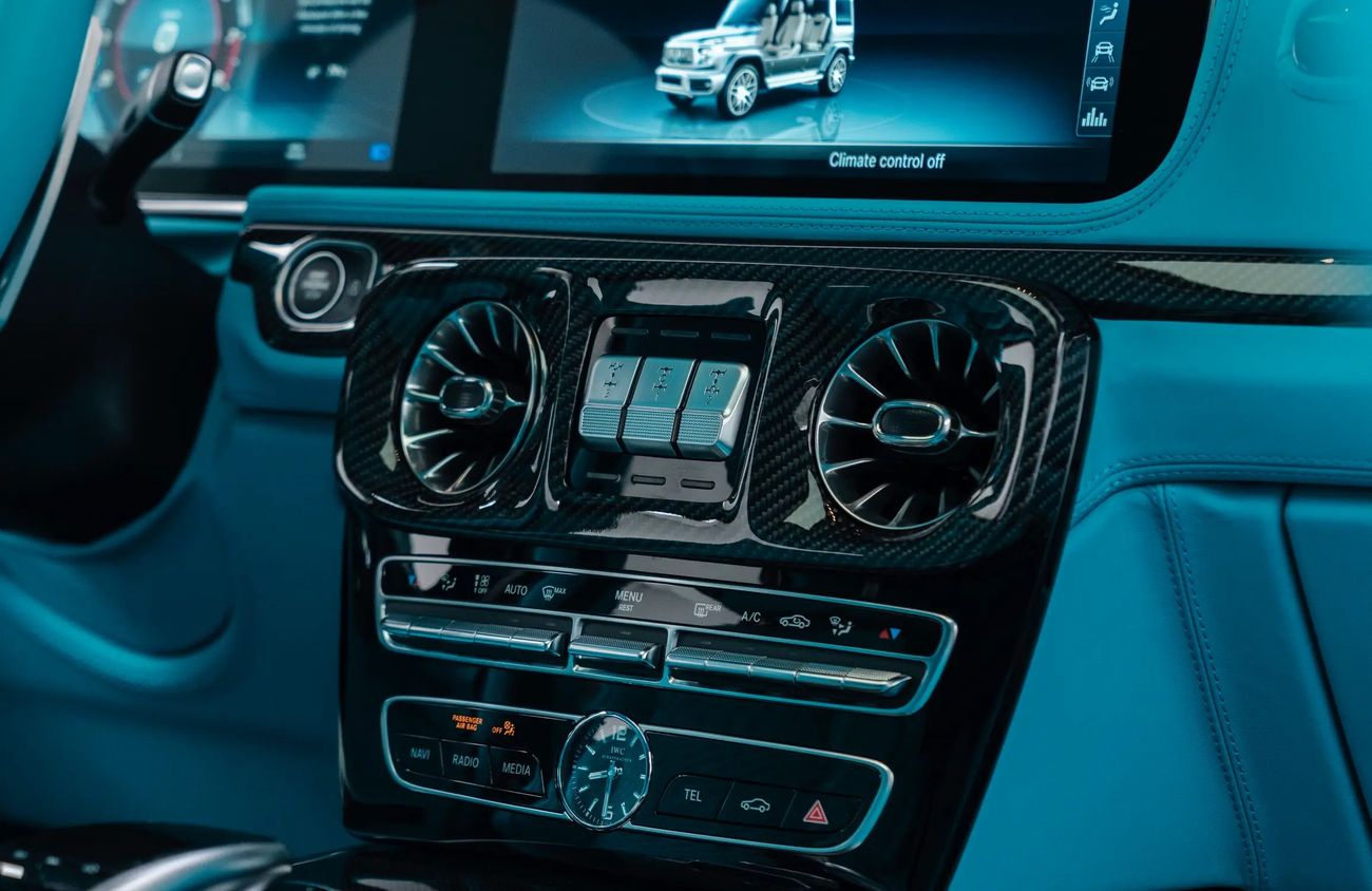 Mercedes-Benz G 63 AMG 4X4² 4.0L V8 Bi-Turbo Engine