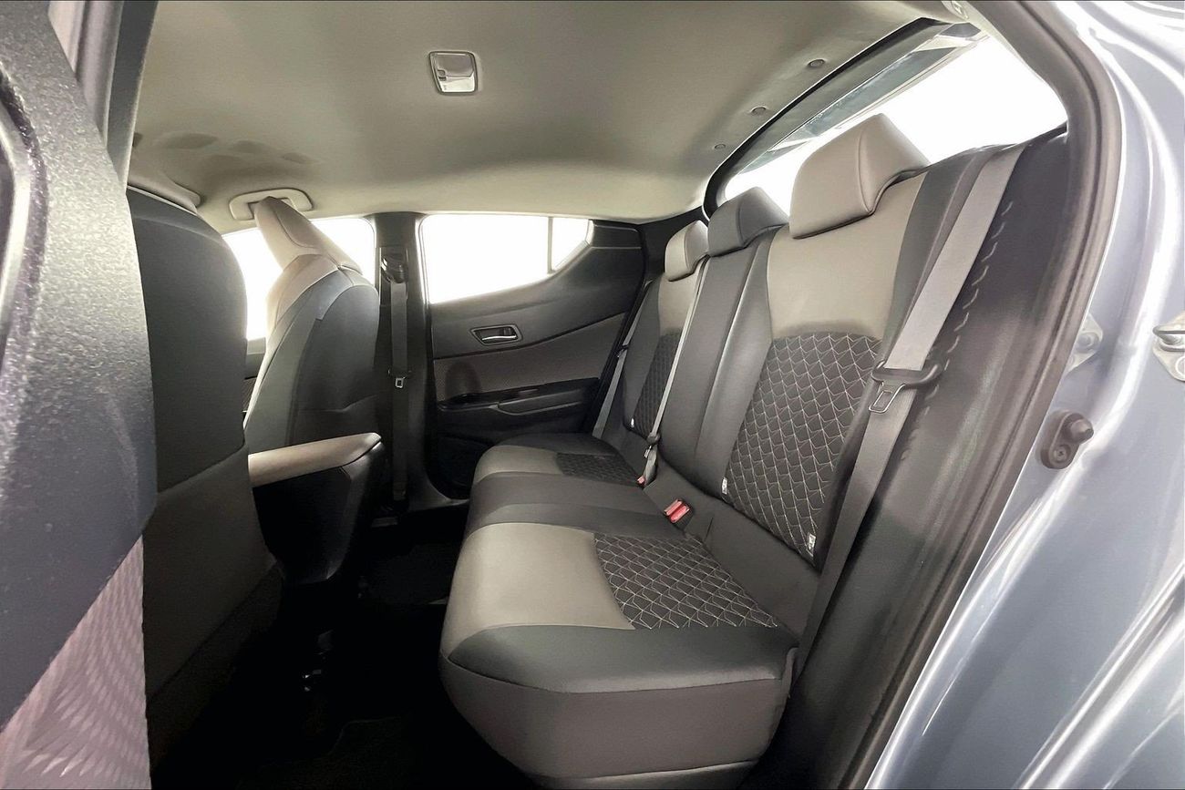 تويوتا CHR VX | National Day Celebration | شامل الضمان | 0 ﺪﻔﻋﺓ ﺃﻮﻟﻯ