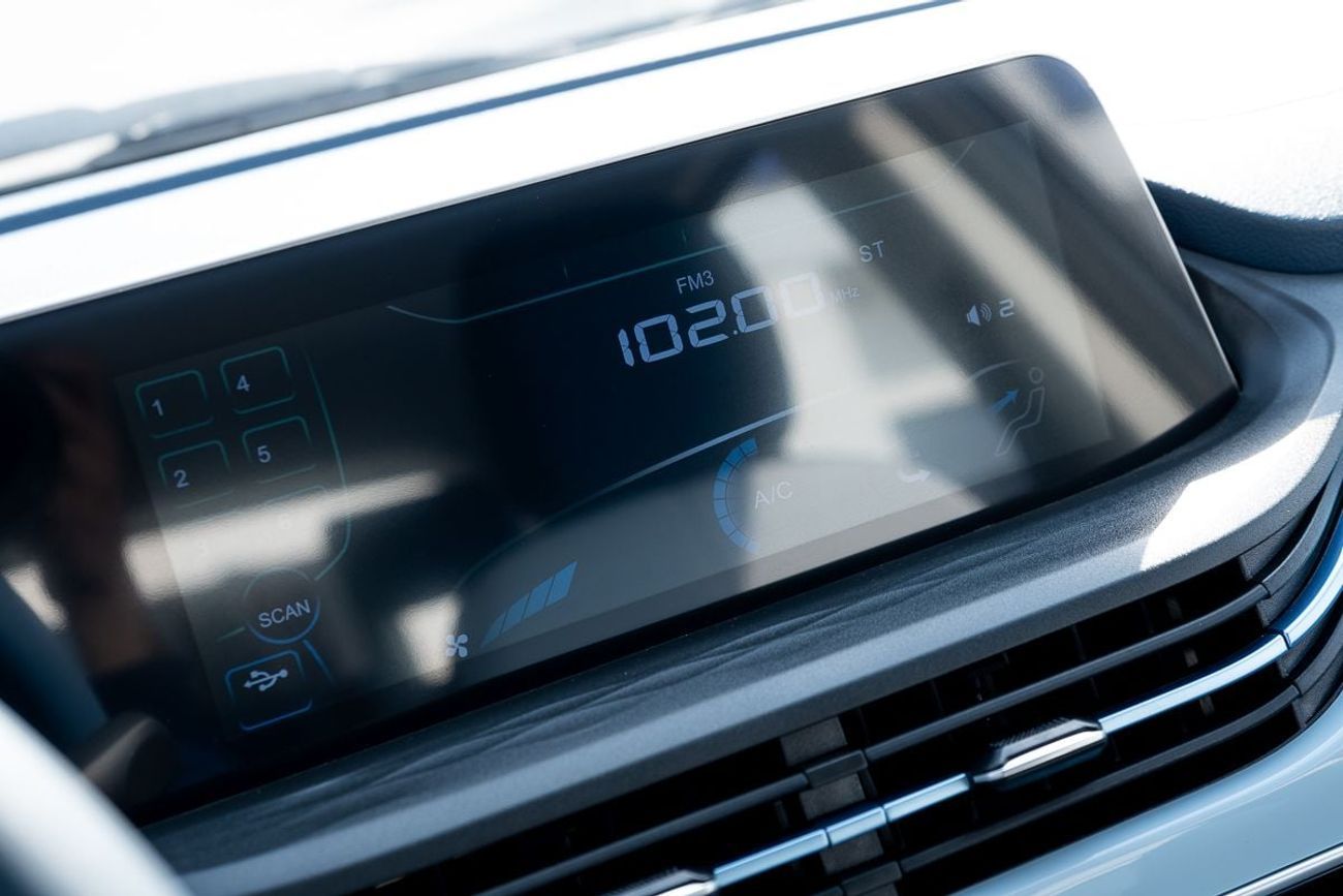 تشنجان بيم إستار Chang An E-Star 2024