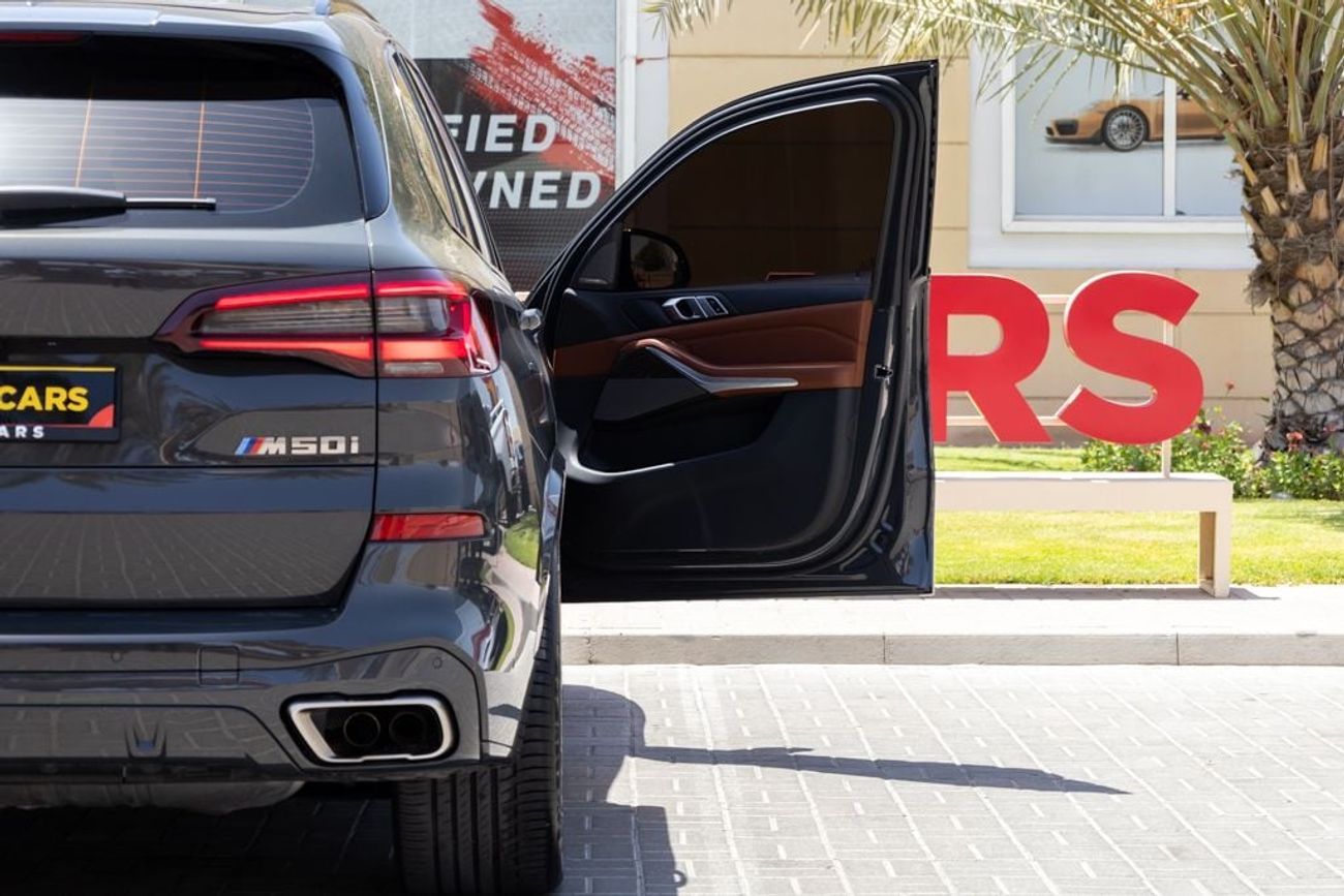 BMW X5 M50i Luxury 4.4L