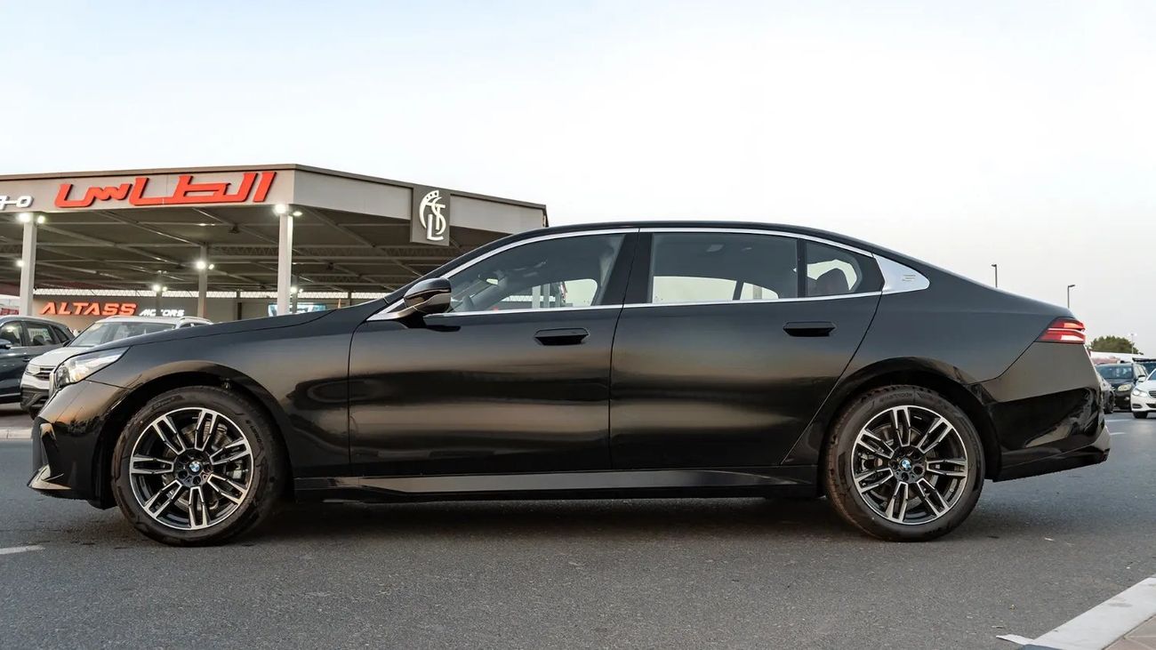 BMW 525 2026 | BMW 5 SERIES 525LI M SPORT [ EXPORT ONLY ]