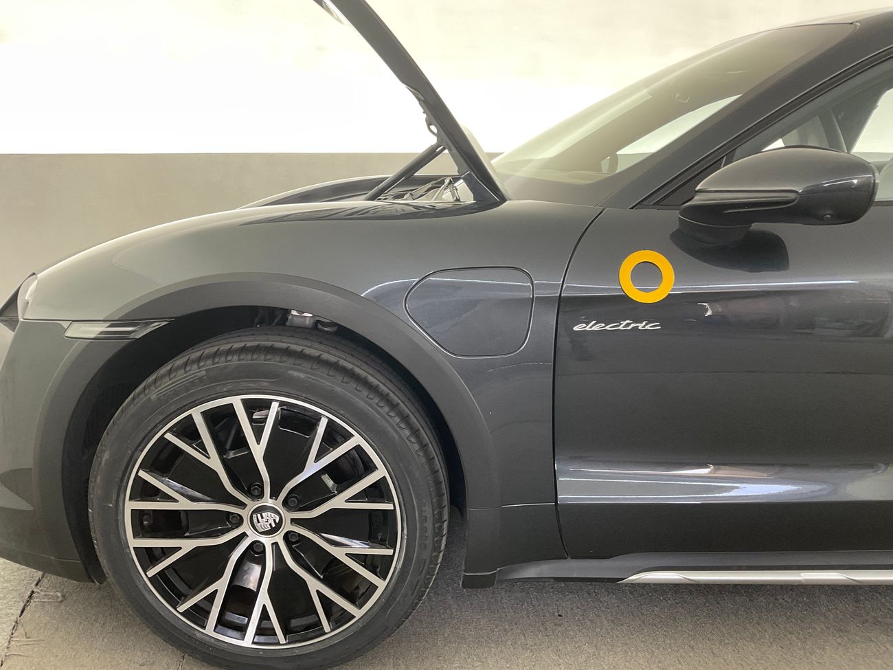 Porsche Taycan 4 Cross Turismo | National Day Celebration | Guaranteed Warranty | 0 Down Payment