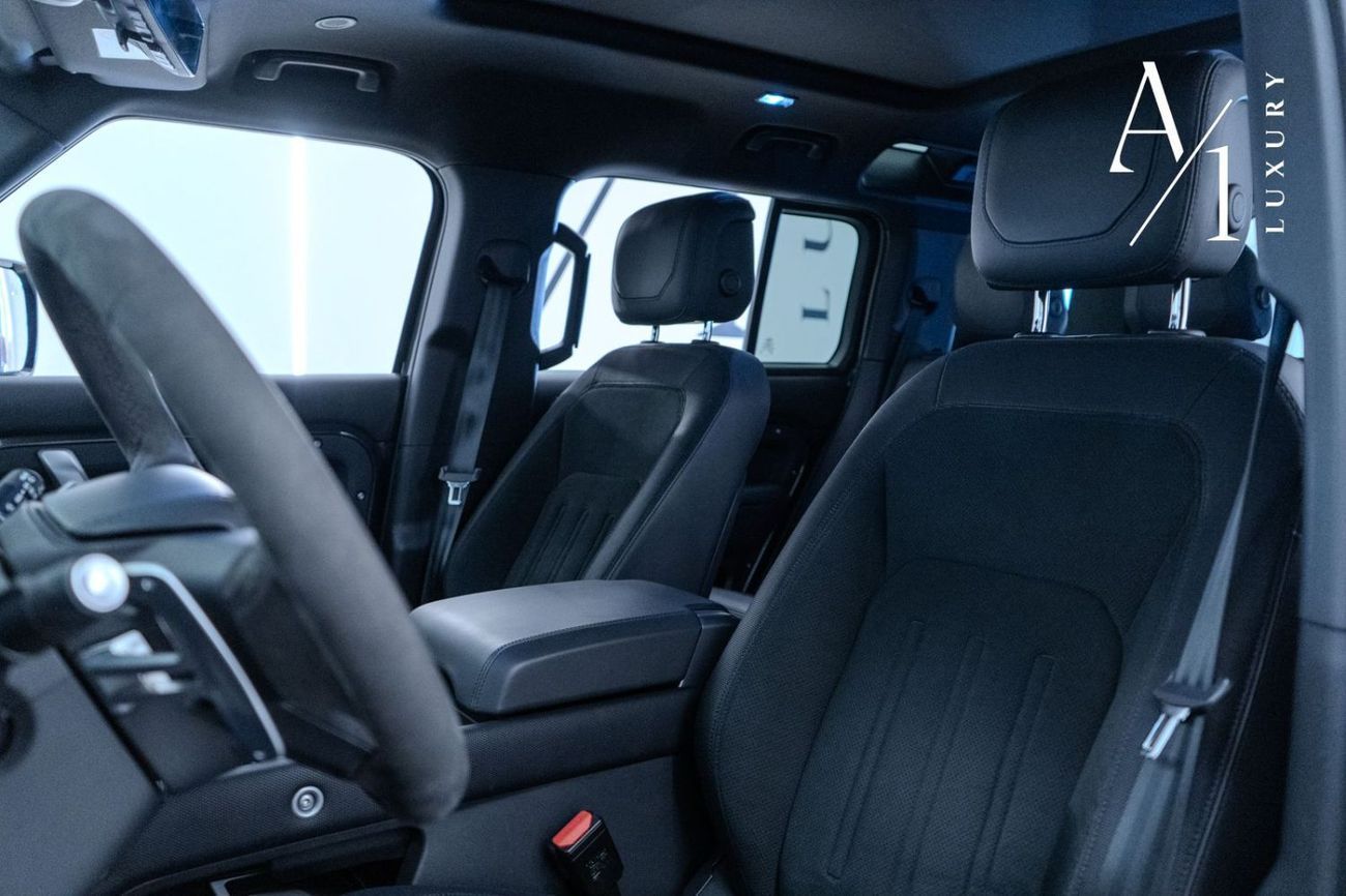 Land Rover Defender 2023 Land Rover Defender V8 110 P525 Carpathian Edition