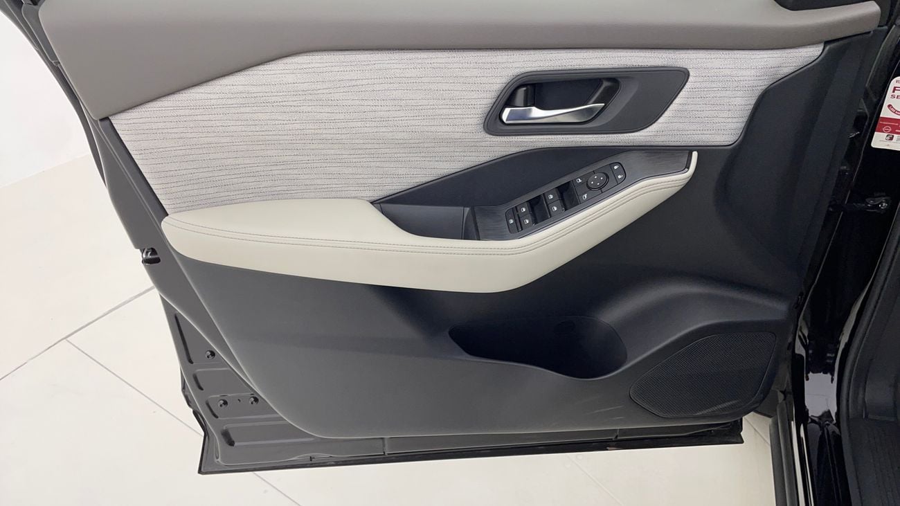 نيسان إكس تريل S 4WD 3RD ROW 2.5 | بدون دفعة مقدمة | اختبار القيادة في المنزل