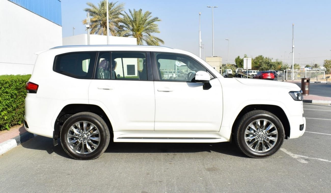 Toyota Land Cruiser LC 300 - GXR 4.0 L  - 2022 - WHITE INSIDE BLACK