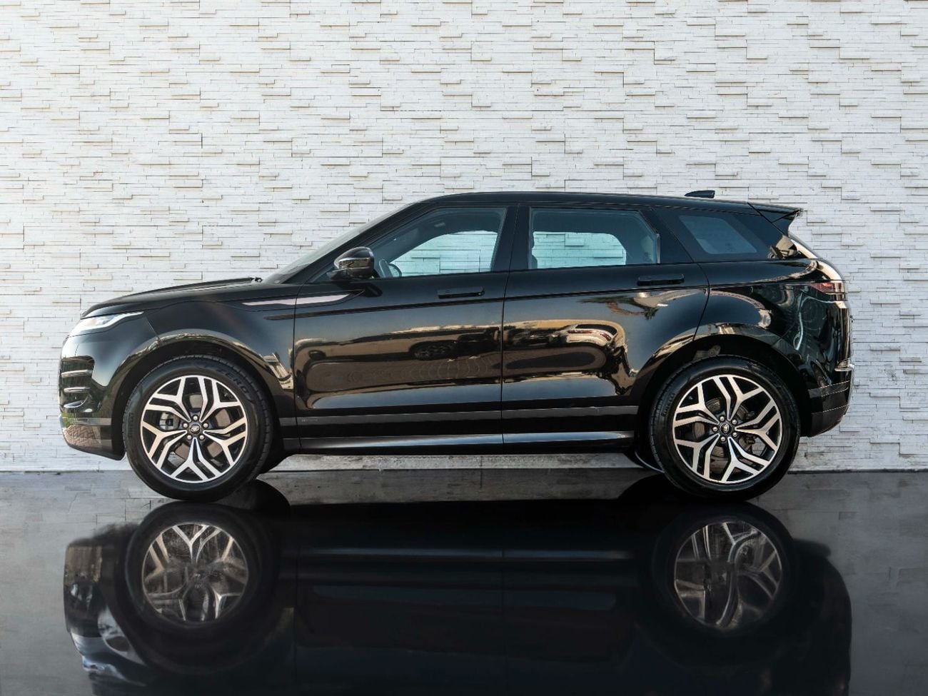 لاند روفر رانج روفر إيفوك P250 2.0L (245 HP)