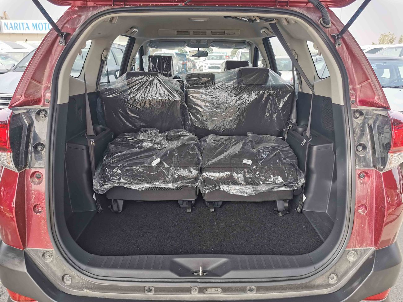 Toyota Rush 1.5L Petrol, 17" Rims, Roof A/C Ventilator, Front Defogger Control, Fabric Seat (CODE # TRGC04)