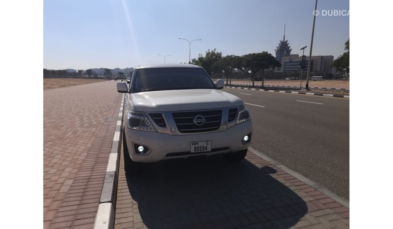 Nissan Patrol V8 320 hp