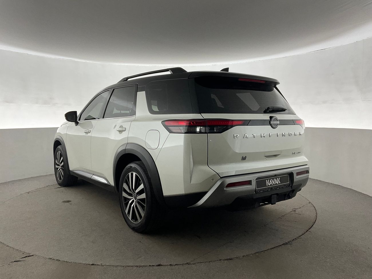 Nissan Pathfinder SL | National Day Celebration | Guaranteed Warranty | 0 Down Payment