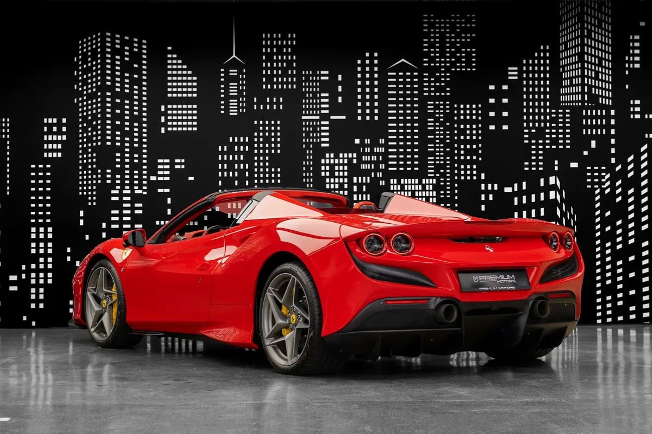 فيراري ف ٨ سبيدر 3.9T V8