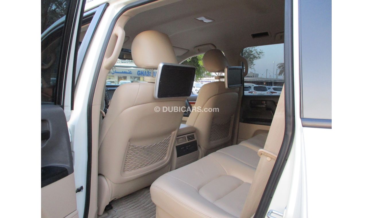 Toyota Land Cruiser EXR V8 MODEL 2014 GULF SPACE
