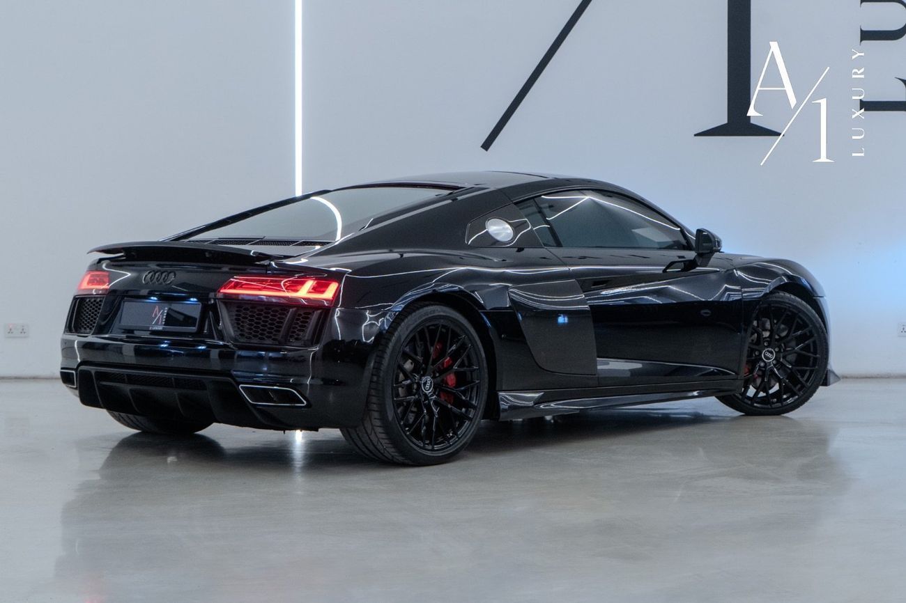 Audi R8 V10 RWD 5.2L (540 HP) 2018 Audi R8, 1 of 999, Full Service History in Al Naboodah, GCC Spec, Excelle