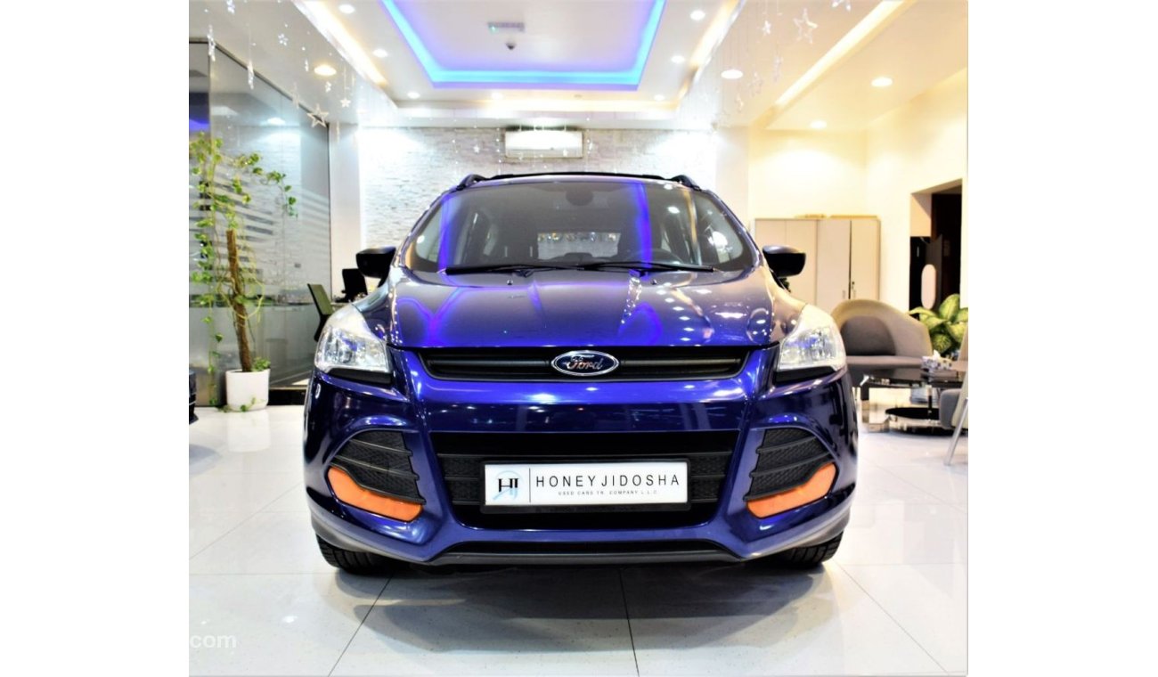 Ford Escape ( ORIGINAL PAINT ( صبغ وكاله ) AMAZING Ford Escaped 2014 Model!! in Blue Color! GCC Specs