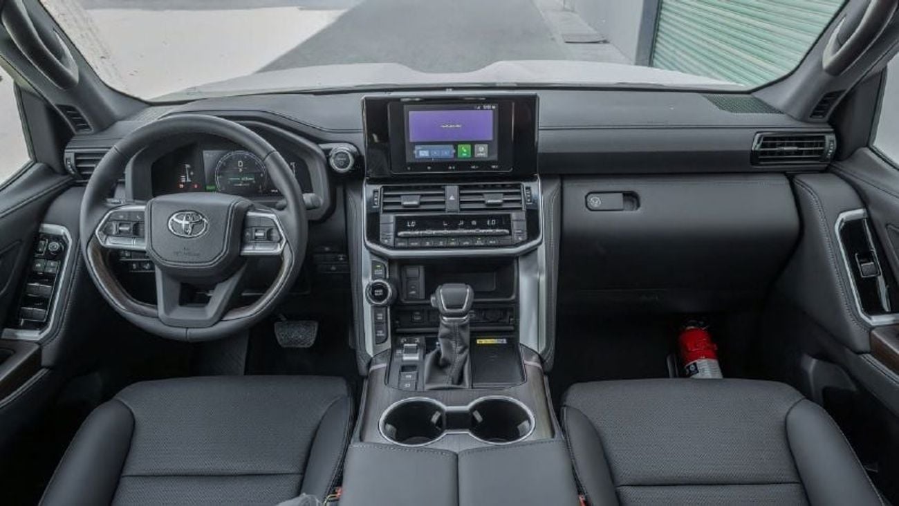 تويوتا لاند كروزر TOYOTA LAND CRUISER GXR 3.5 L TWIN TURBO HYBRID 2026 MODEL