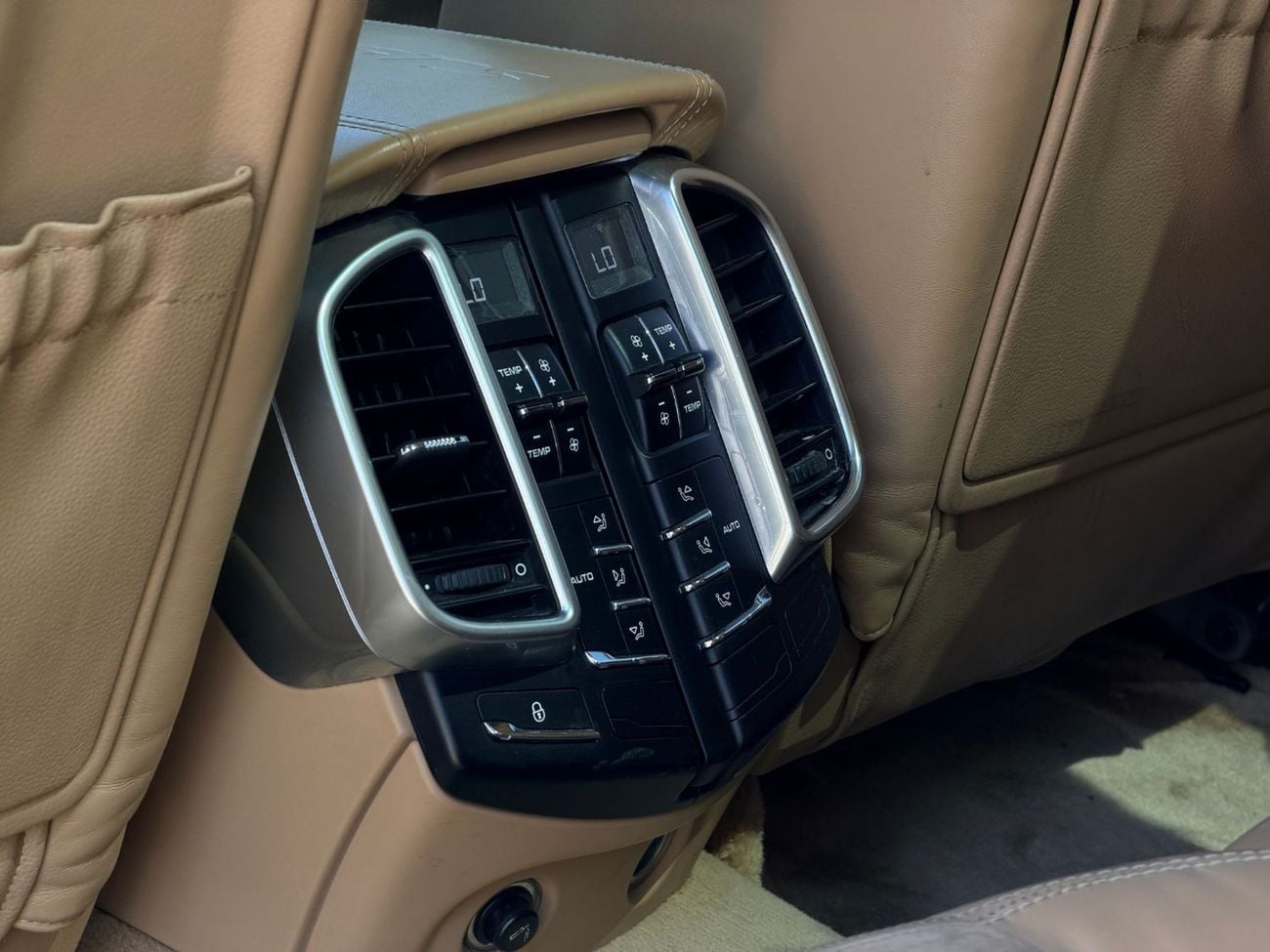 بورش كايان GTS 4.8L