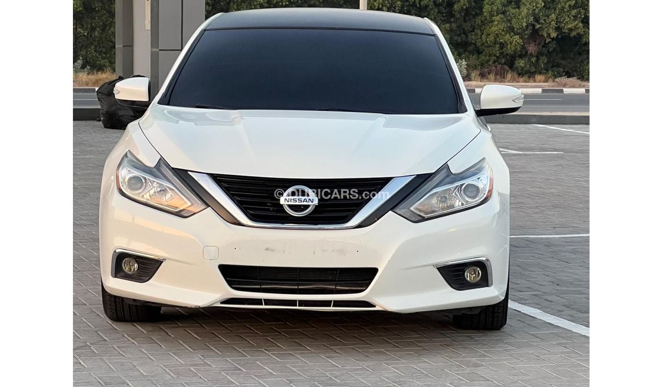 Nissan Altima SV Nissan Altima 2018 USA Wen Ownar KM 116 only pric 35 AED Very Clen Car (Accept credit card paymen