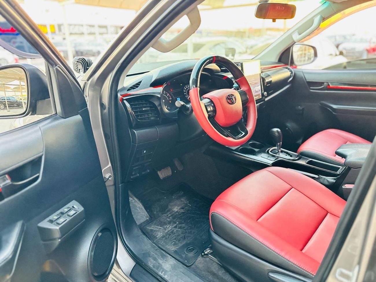 تويوتا هيلوكس Hilux SR5 2020 V4 LHD