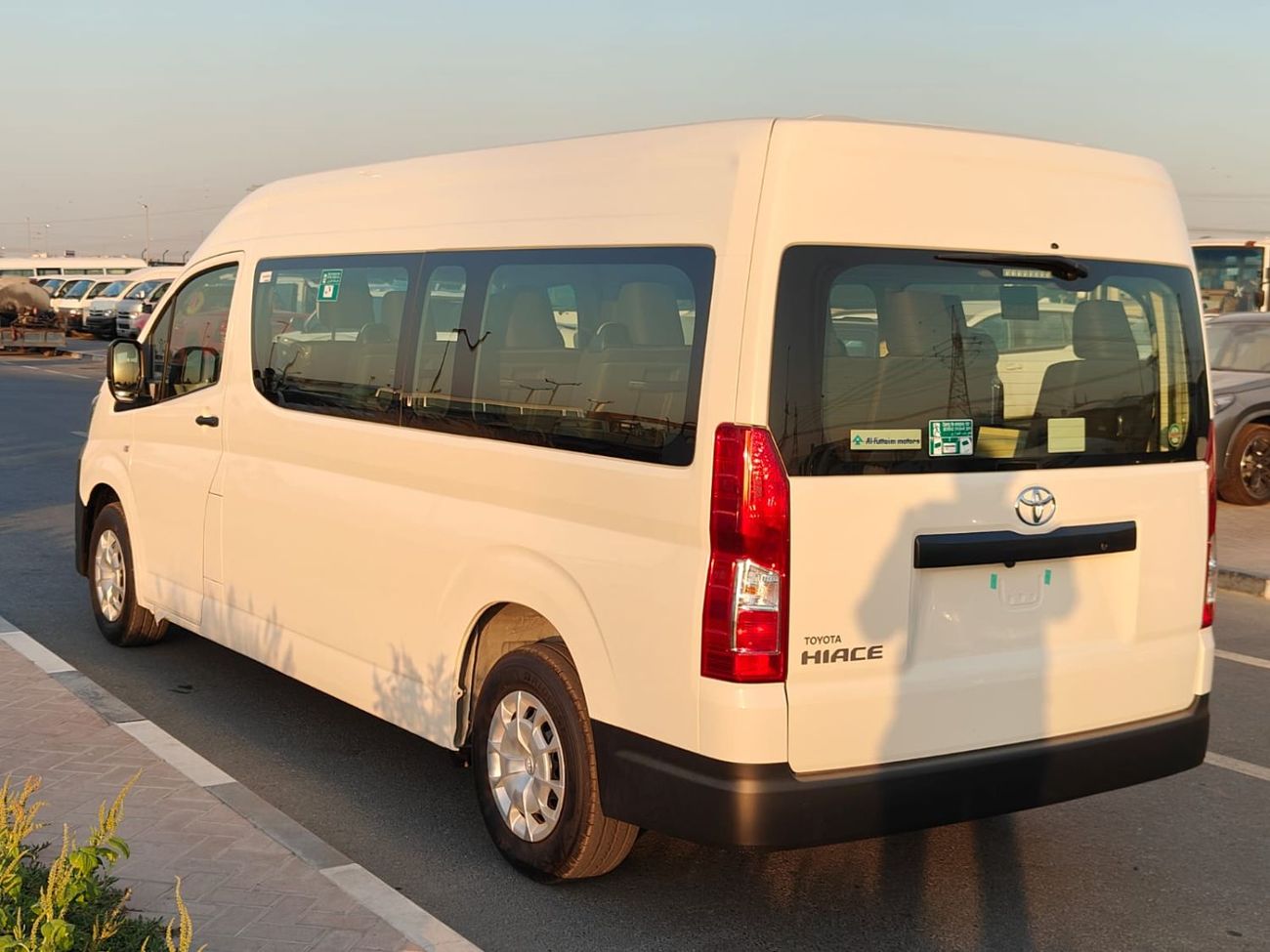 Toyota Hiace 2026 Toyota Hiace DX 13-Seater 2.8L 4-Cyl Diesel M/T RWD (3-Point Seatbelts) Export Only