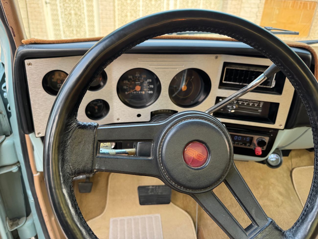 جي أم سي سييرا Classic Model C-1500 5.0L V8