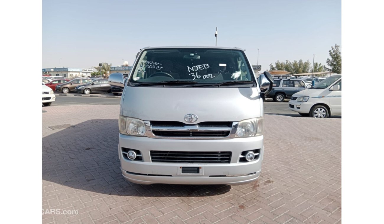 تويوتا هاياس TOYOTA HIACE VAN RIGHT HAND DRIVE (PM1369)