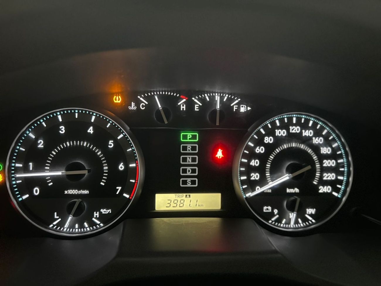 تويوتا لاند كروزر 2018 Toyota Land Cruiser EXR – GCC Specs – Single Owner – No Accident.