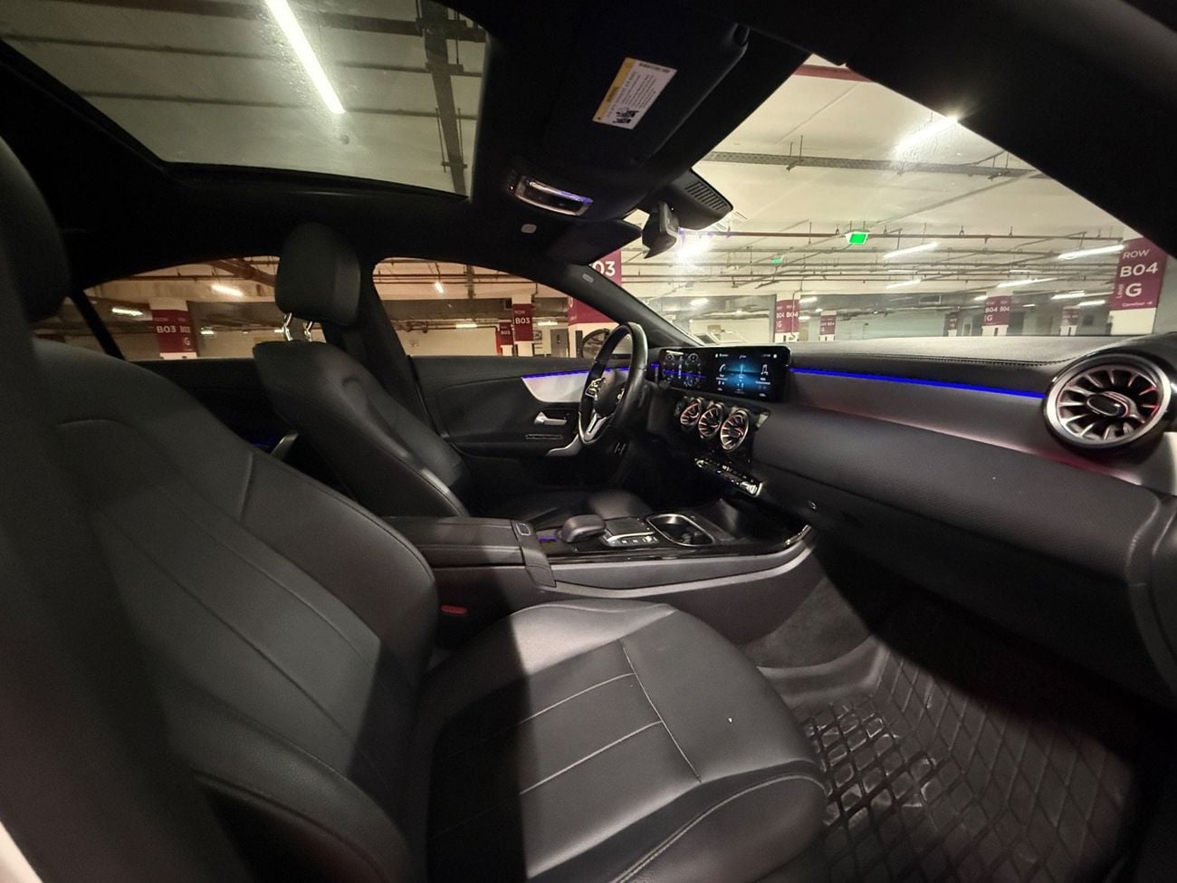 مرسيدس بنز CLA 250 Premium + 2.0L