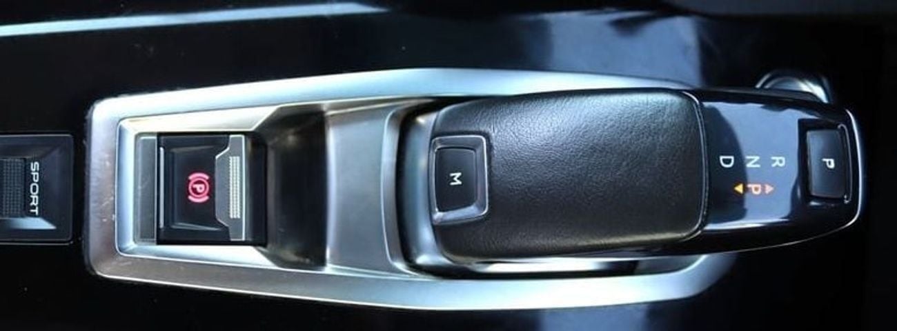 بيجو 3008 ACTIVE بيجو 3008 موديل 2020 - خليجي - بدون حوادث، محرك 1.6L - بحالة ممتازة