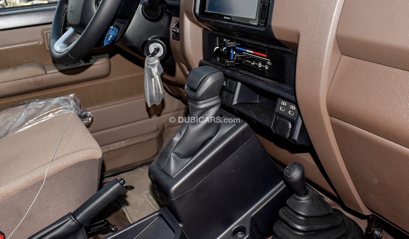 Toyota Land Cruiser Pick Up SC LX 4.0L V6 YM 2024