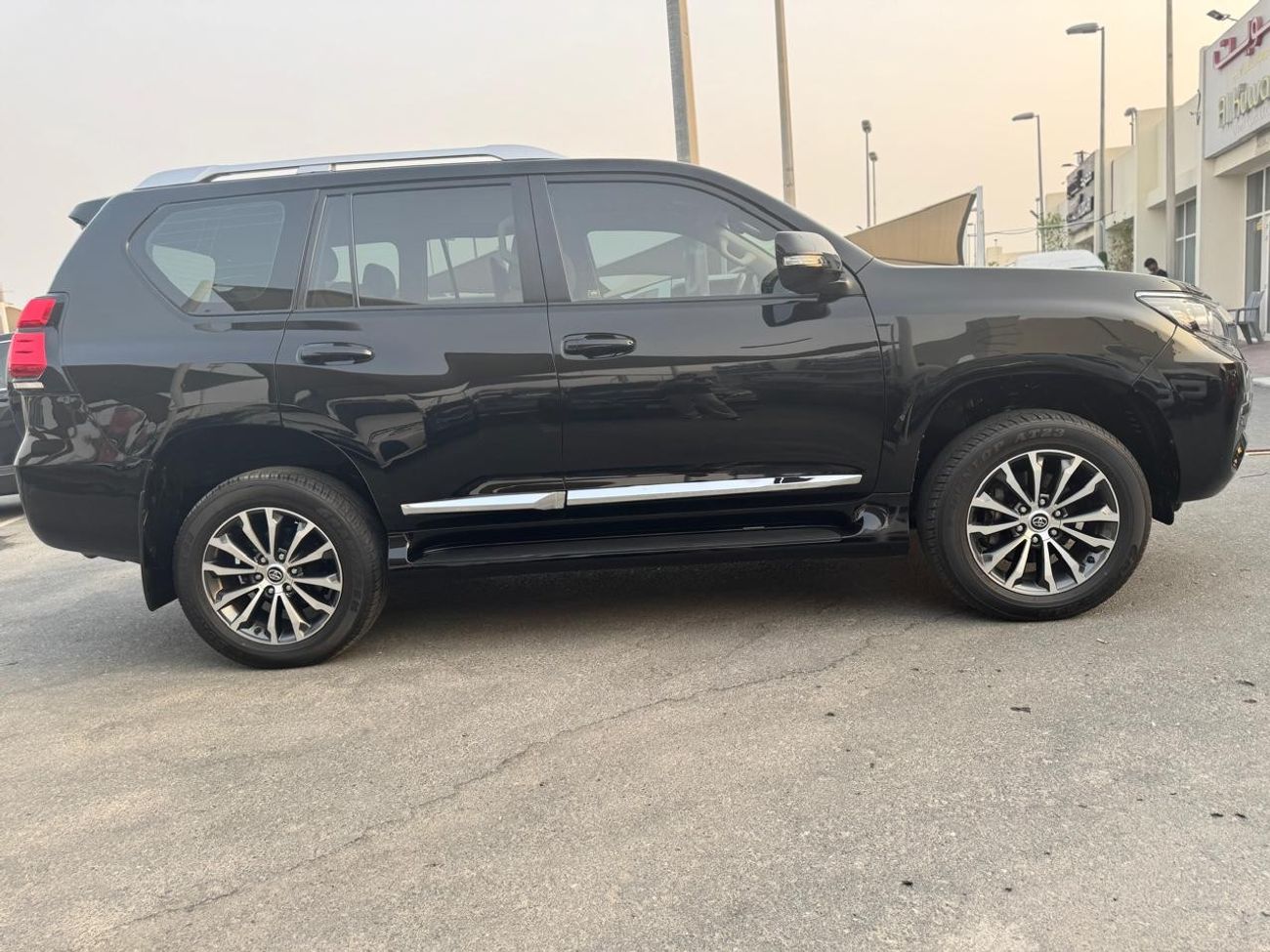 تويوتا برادو PRADO VX 4.0L V6 CLEAN CAR