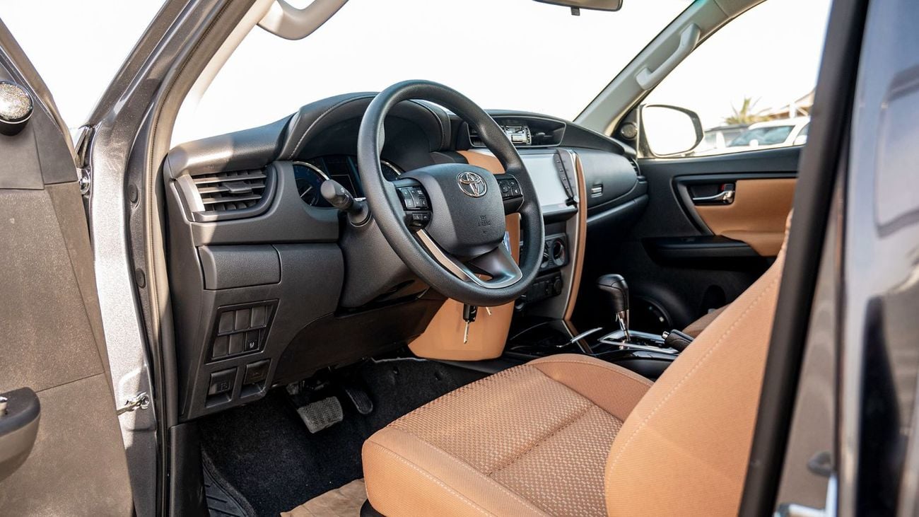 Toyota Fortuner GX2 2.7L 4WD