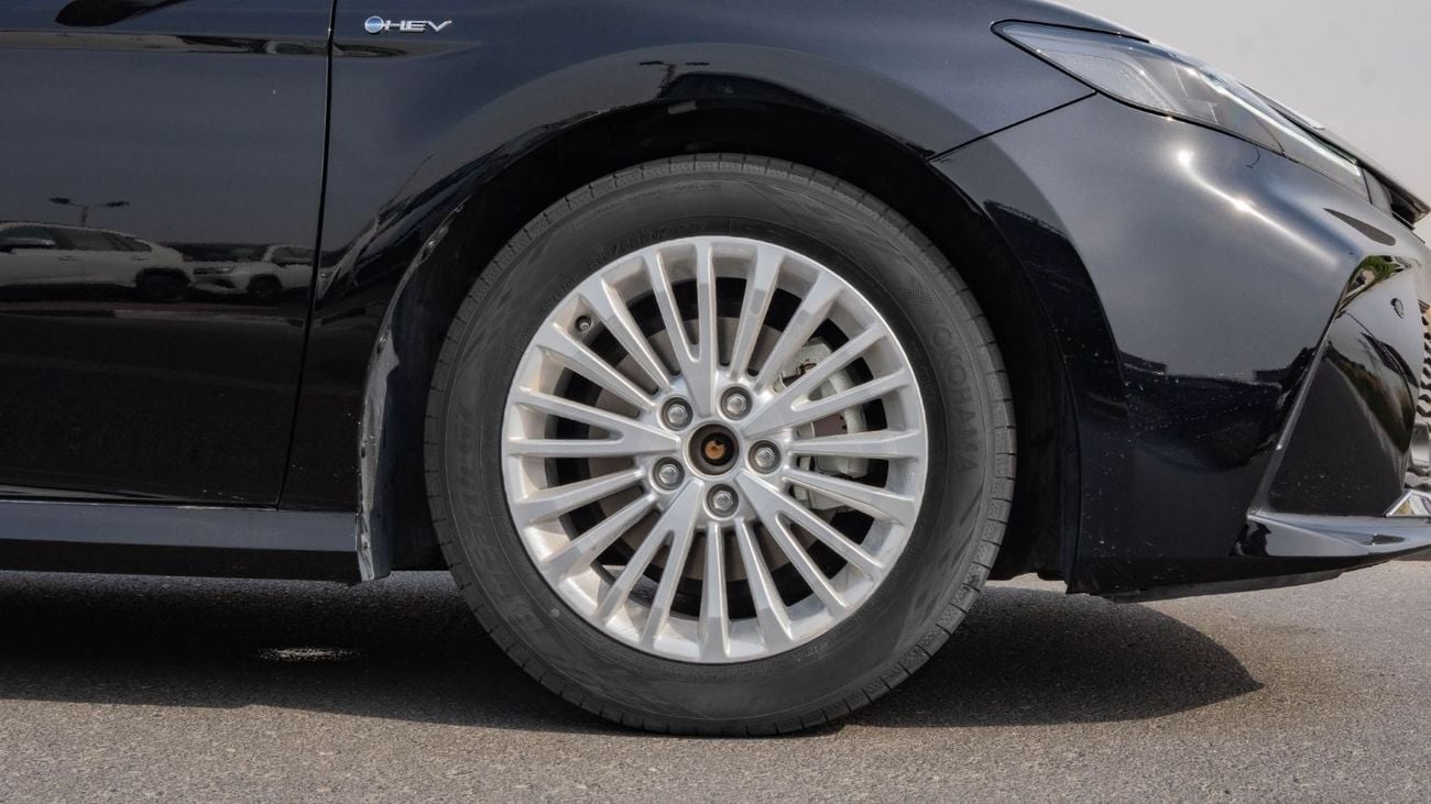 تويوتا كامري 2026 Toyota Camry LE 2.5L AT Hybrid (with Panoramic Sunroof)