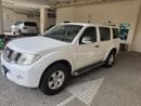 Nissan Pathfinder 4.L Engine - GCC Specs - New 5 Tires and Battery - Well Maintained