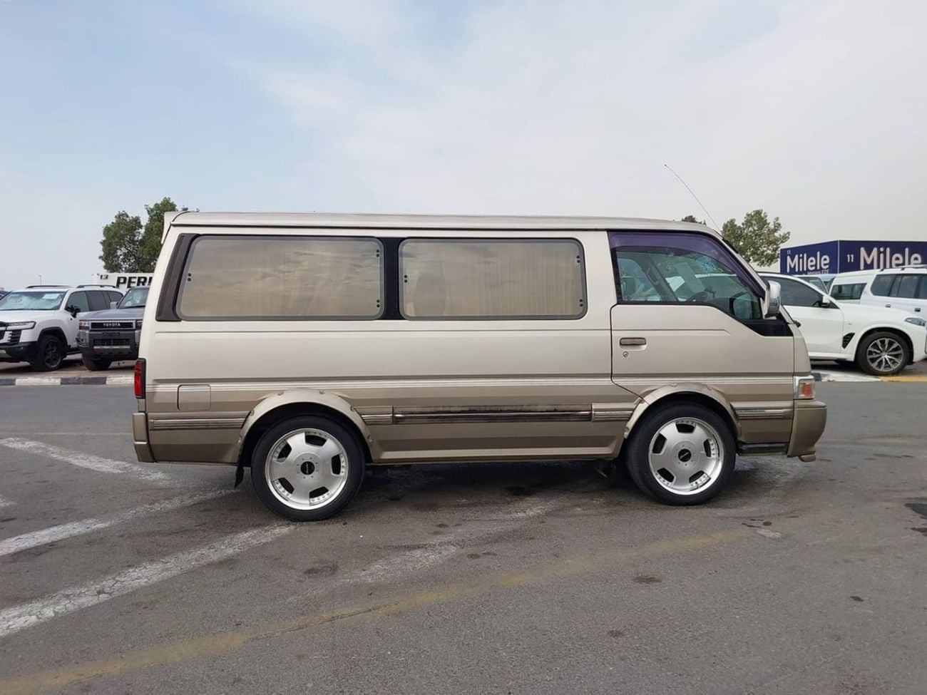 Nissan Caravan (RAMADAN OFFER) NISSAN CARAVAN VAN RHD 1997 MODEL 3.0 L DIESEL AUTOMATIC(PM76083)