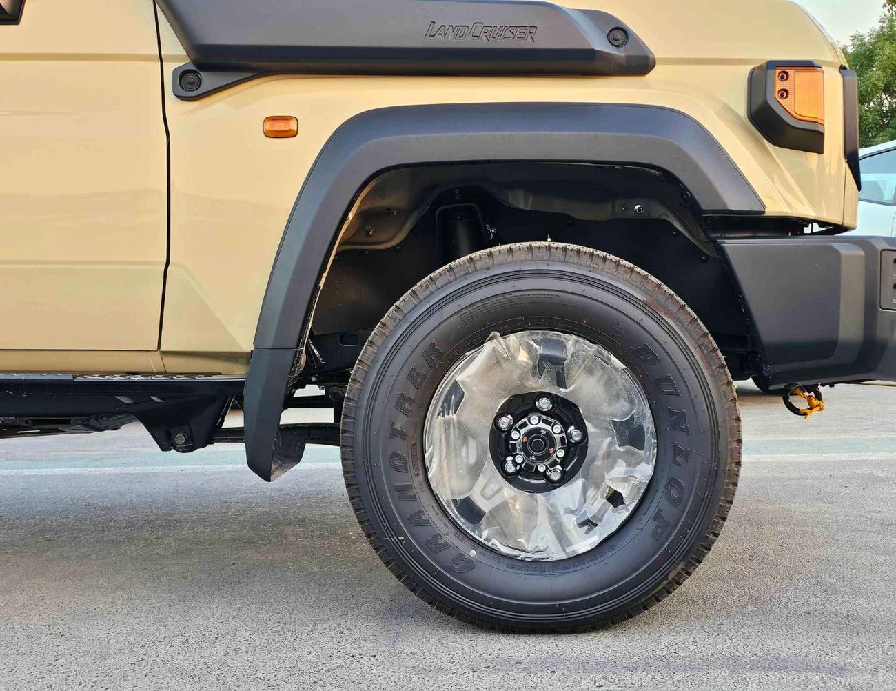 تويوتا لاند كروزر بيك آب LC79 / SINGLE CABIN / 2.8L V4 DIESEL M/T / SNORKEL / DIFF LOCK / 4WD (CODE # STD-E1)