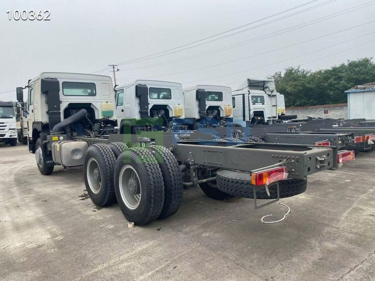 سنوترك هوو Sinotruk Howo 6x4 400 HP Cargo Chassis MY-2025