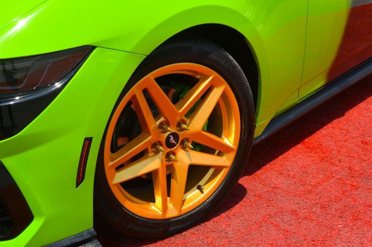 Ford Mustang EcoBoost 2.3L Coupe A/T THE FIRST IN UAE /MUSTANG /TOW COLORS AT A GREAT PRICE