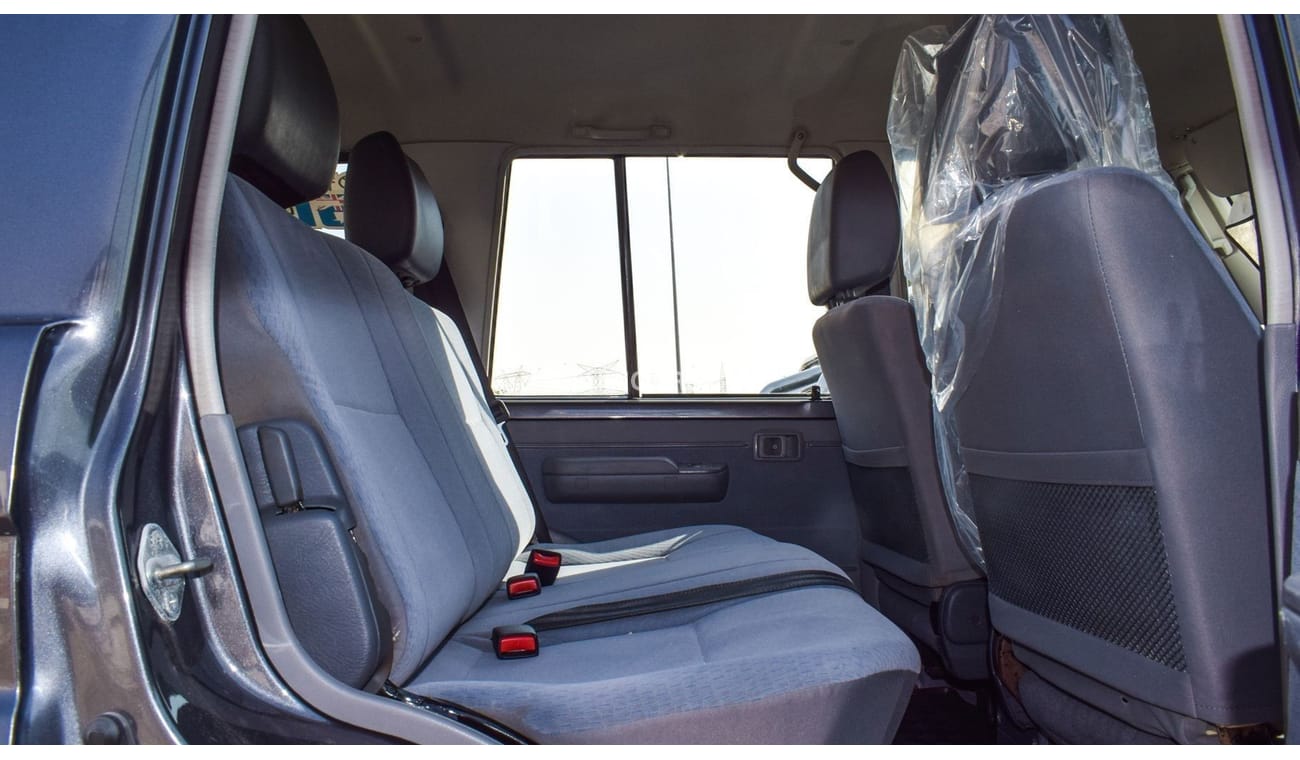 Toyota Land Cruiser 70 GXL 1VD engine Diesel turbo Full option hard Top